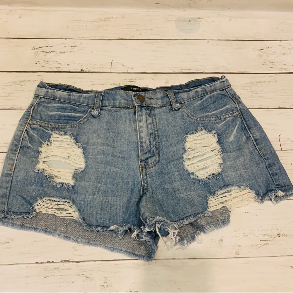 Forever 21 destroyed jean shorts light denim 26 - Picture 2 of 6